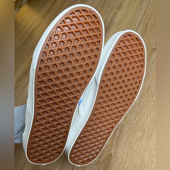 VANS NWT classic slip on shoe - Picture 6 of 7